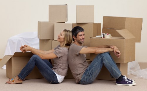 Packing and loading service for local removals in Manor Park