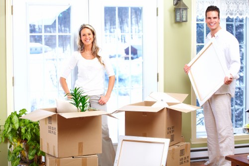 Selecting the right removal truck hire option in Manorpark