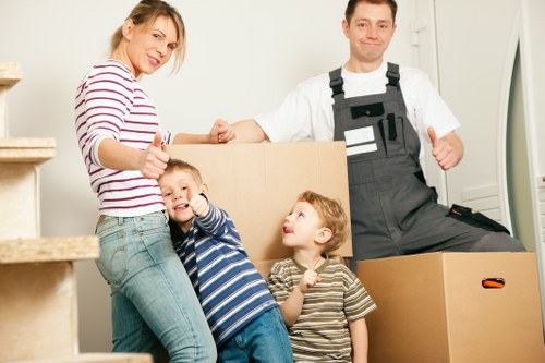 Professional moving support with careful loading and unloading